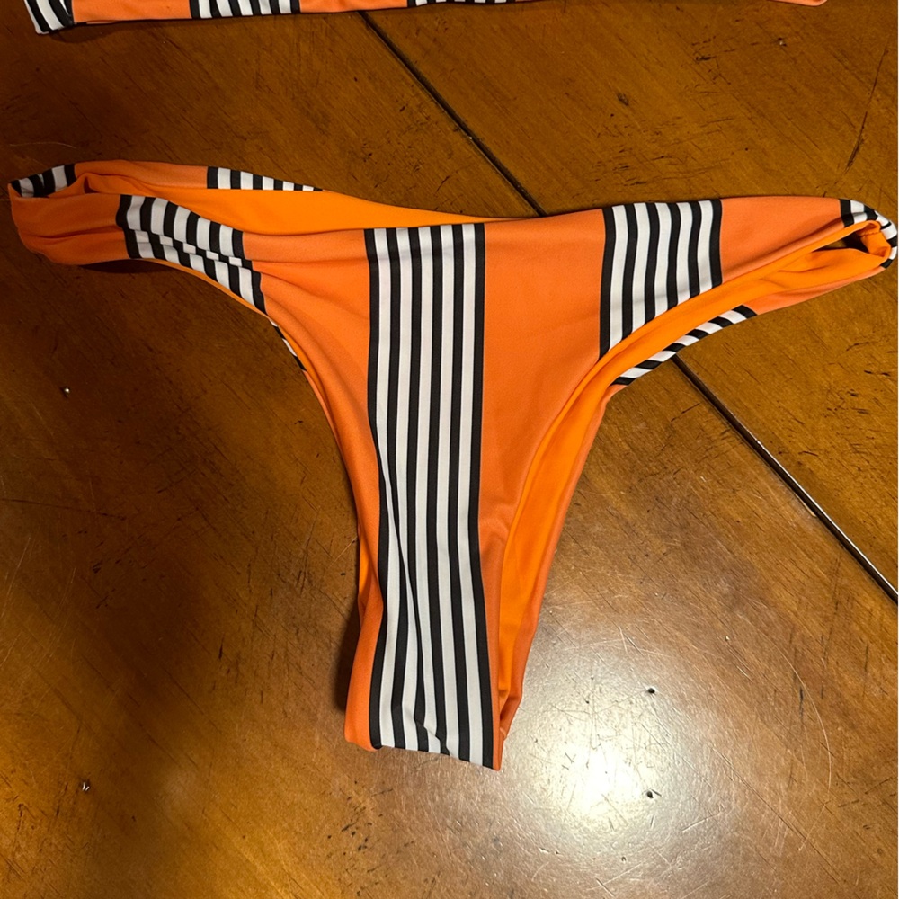 Stripped Bikini Set - Picture 2 of 5